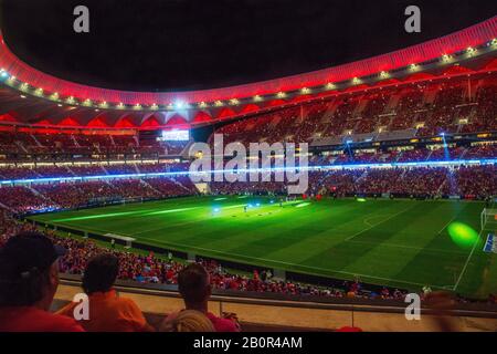 Wanda Metropolitano stadium, Vista notte. Madrid, Spagna. Foto Stock