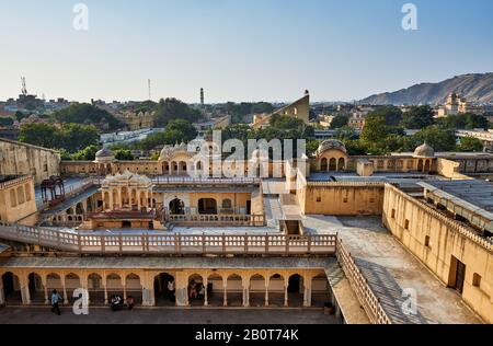 Retro del Palazzo dei Venti, Hawa Mahal, Jaipur, Rajasthan, India Foto Stock