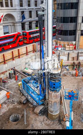 L'Intero Block Site, cantiere della nuova posizione d'ingresso da Cannon Street alla Bank Station, BSCU (Bank Station Capacity Upgrade), Londra Foto Stock