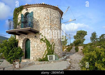 Antico mulino a vento a Capo Skinari, isola di Zante, Grecia Foto Stock