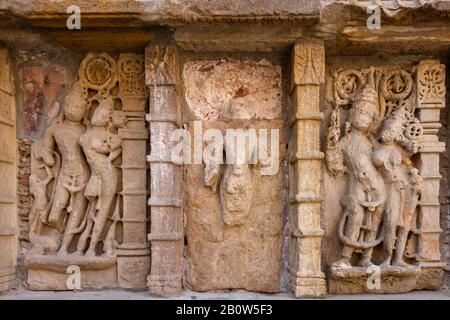 Vecchia meraviglia architettonica Stepwell a Rani ki Vav a Patan, Gujarat, India, Asia. Foto Stock