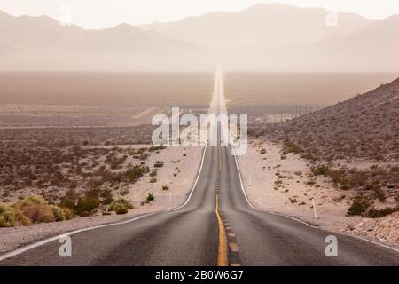 La strada per la Valle della morte Foto Stock