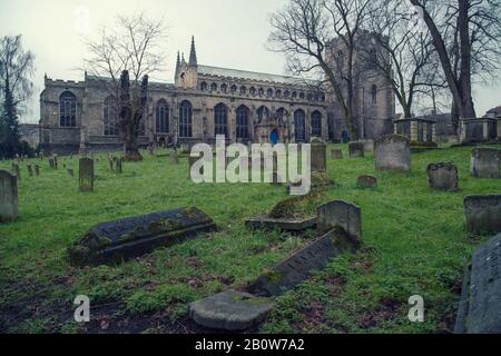 Dedicato a Maria, madre di Gesù. Bury St Edmunds si trova in Inghilterra ed è una delle più grandi chiese parrocchiali del paese. Foto Stock