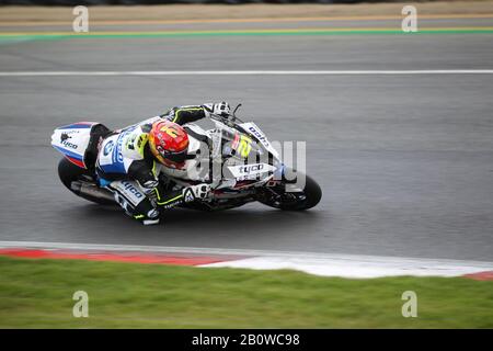 Christian IDDON (21) - TYCO BMW Motorrad - 2019 Bennetts Campionato britannico Superbike con Pirelli. Brands Hatch, Druids Bend. Foto Stock