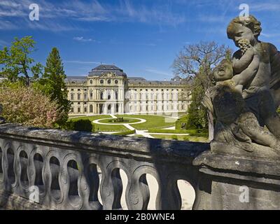 Hofgarten Con Wuerzburg Residence A Wuerzburg, Bassa Franconia, Baviera, Germania, Europa Foto Stock