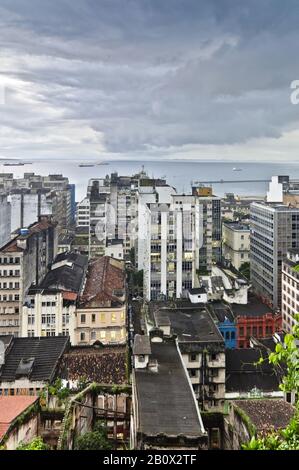 Vista da Pelourinho sul Cidade Baxia, Salvador da Bahia, Bahia, Brasile, Sud America, Foto Stock