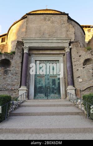 Tempio Di Romolo, Foro Romano, Roma, Italia, Europa Meridionale, Foto Stock