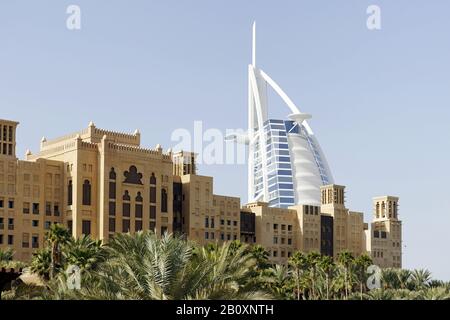 Wind Towers, Madinat Jumeirah Resort, Dubai, Emirati Arabi Uniti, Asia, Foto Stock