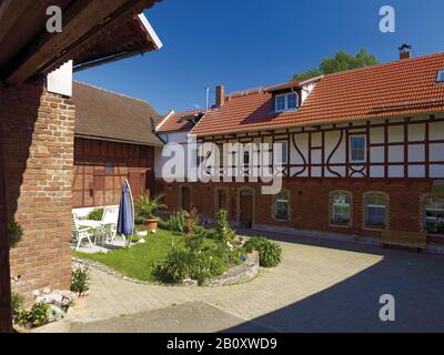 Vierseithof A Ottmannsdorf, Tälerdörfer, Distretto Di Saale-Orla, Turingia, Germania, Foto Stock