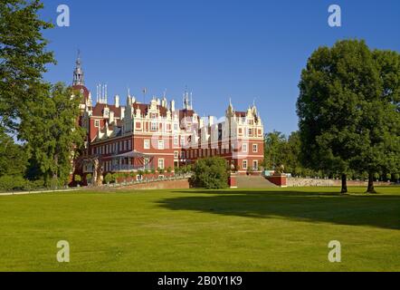 Nuovo castello nel Pücklerpark Bad Muskau, alta Lusazia, Sassonia, Germania, Foto Stock