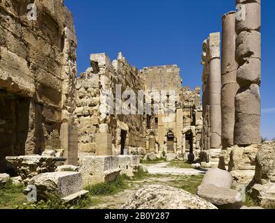 Propylaea nell'antica città di Baalbek, Libano, Foto Stock