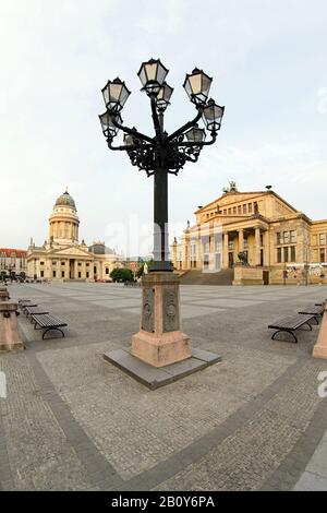 Gendarmenmarkt la mattina presto, Berlino, Germania, Europa Foto Stock