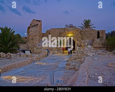 Porta della città del sito archeologico romano a Cesarea, quartiere di Haifa, Israele, Foto Stock