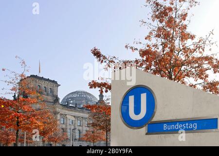 Reichstag, autunno, distretto governativo, Berlino, Germania, Foto Stock