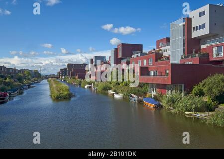 Nuovo residente nel distretto di IJburg, Amsterdam, North Holland, Olanda Foto Stock