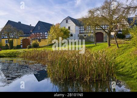 Nitschareuth, storico villaggio verde con Fachwerkhof, Turingia, Germania Foto Stock