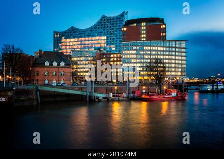 Kehrwiederspitze Ed Elbphilharmonie, Amburgo, Germania Foto Stock