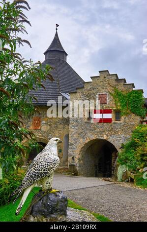 Visita al castello di Hohenwerfen a Salzkammergut, Austria Foto Stock