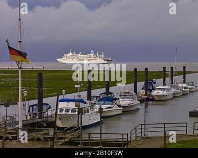 Sig.ra Thomson Spirit, membro della Commissione, sull'Elba, nei pressi di Cuxhaven, Bassa Sassonia, Germania Foto Stock