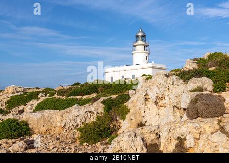 Faro Cavalleria situato nel punto più settentrionale dell'isola di Minorca. Baleares, Spagna Foto Stock