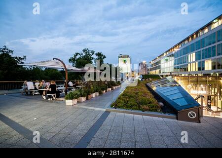 Terrazza sul Bikinihaus, Charlottenburg, Berlino, Germania Foto Stock