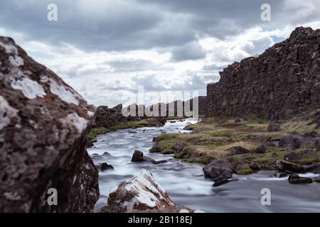 Riverbed da Oxarfoss in Islanda Foto Stock