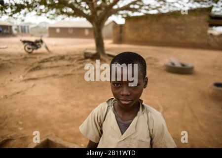 Ragazzo del Benin settentrionale, Africa Foto Stock