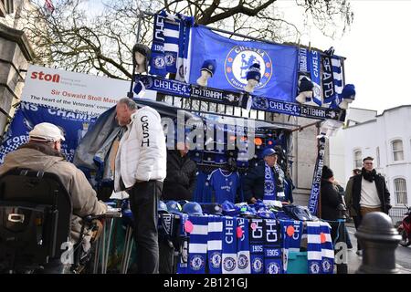 Londra, Regno Unito. 22nd Feb, 2020. Merchandise Shop durante la partita della Premier League tra Chelsea e Tottenham Hotspur a Stamford Bridge, Londra, sabato 22nd febbraio 2020. (Credit: Ivan Yordanov | MI News)La Fotografia può essere utilizzata solo per scopi editoriali di giornali e/o riviste, licenza richiesta per uso commerciale Credit: Mi News & Sport /Alamy Live News Foto Stock