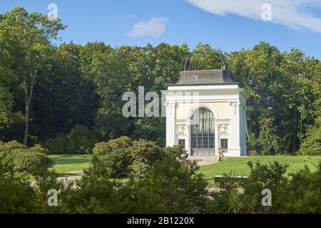 Edificio centrale dell'orangeria nel Parco Kees'chen, Markkleeberg, Lipsia, Sassonia, Germania Foto Stock