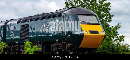 Il Welshman, un treno GWR Intercity vicino alla tenuta Powderham nel Devon Foto Stock