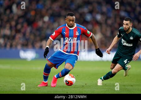 Selhurst Park, Londra, Regno Unito. 22nd Feb, 2020. Calcio Inglese Premier League, Crystal Palace Contro Newcastle United; Jordan Ayew Di Crystal Palace Credit: Action Plus Sports/Alamy Live News Foto Stock