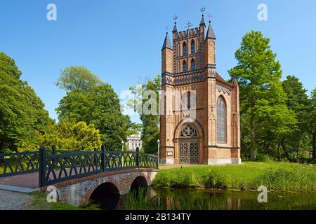 Chiesa cattolica nei terreni del castello Ludwigslust, Mecklenburg-Vorpommern, Germania Foto Stock