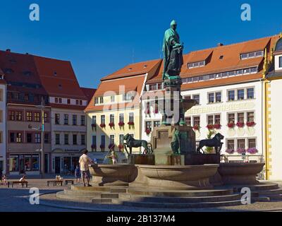 Wellanalage con otto I Ricchi all'Obermarkt in Freiberg, distretto di Mittelsachsen, Sassonia, Germania Foto Stock