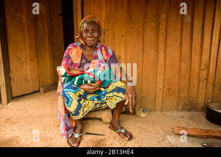 Campo profughi dell'UNHCR per i Fulani, rifugiati di guerra civile provenienti dalla Repubblica Centrafricana, Camerun, Africa Foto Stock