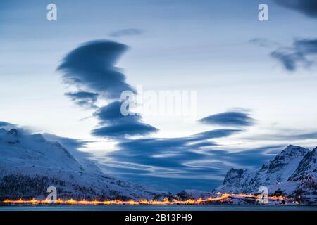 Serata sull'isola di Kvaløya a Kaldfjord, Norvegia Foto Stock