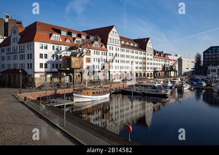 Porto Tempelhofer Sul Canale Teltow, Hitorische Krähne, Tempelhof, Berlino Foto Stock