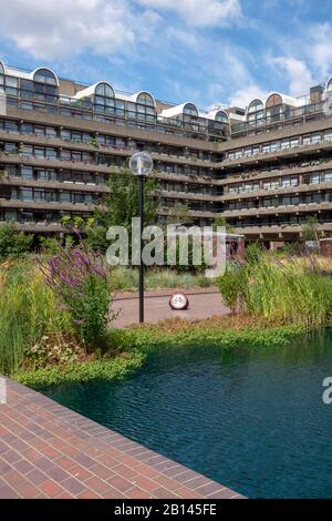 Barbican, la più grande tenuta immobiliare di Londra, City of London, Londra Foto Stock