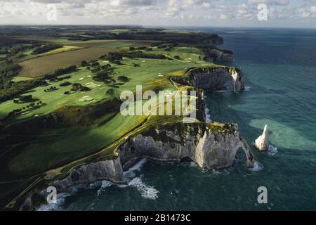 Étretat roccia Ripida in Francia Foto Stock