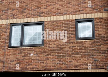 31 Priory Court, Roots Hall Drive, Southend-On-Sea, Essex – scena del fatale pugnale di 36 anni Courtney Valentine-Brown Foto Stock