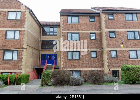 31 Priory Court, Roots Hall Drive, Southend-On-Sea, Essex – scena del fatale pugnale di 36 anni Courtney Valentine-Brown Foto Stock