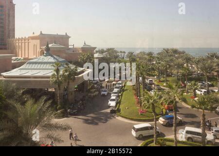 Dubai, Emirati Arabi Uniti - 30 DICEMBRE 2017: Vista dall'alto dell'ingresso dell'Atlantis a Dubai Foto Stock