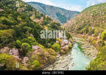 Veduta aerea della Gola di Hozukyo, kyoto, giappone Foto Stock