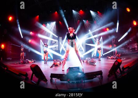 Tini Stoessel si è esibito la scorsa notte a Bassano Vi Italia per il suo Quiero Volverò tour 2020. (Foto Di Denis Ulliana/Pacific Press) Foto Stock