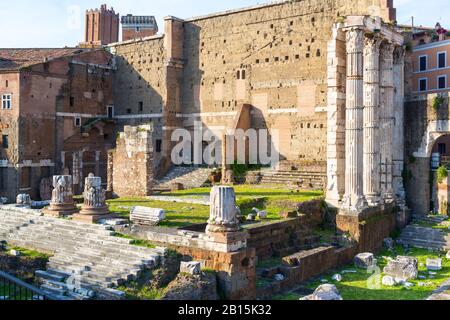 Foro di Augusto con il tempio di Marte Ultor a Roma Foto Stock