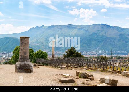 Rovine Di Pompei, Italia. Pompei è un'antica città romana morta dall'eruzione del Vesuvio nel 79 d.C. Foto Stock