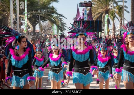 SITGES BARCELONA 2020/ CARNAVAL DE SITGES RÚA INFANTIL 23/02/200 Foto Stock