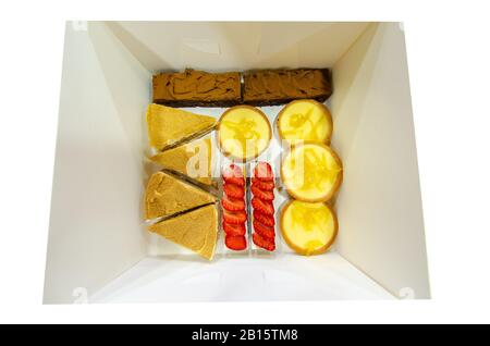 crostata, torta al miele torta al cioccolato, fragola limone, pasta di crostata Foto Stock