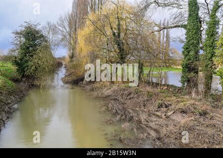 Il Fiume È Andato A Wentbridge Foto Stock