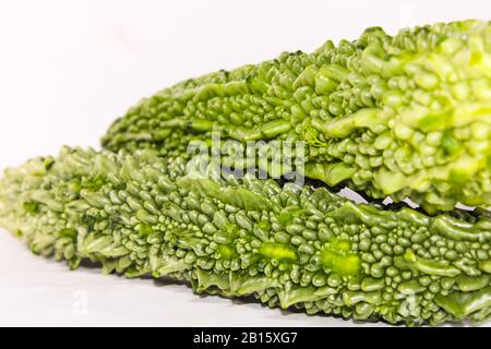 Una bella zucca verde amara con buona texture Foto Stock