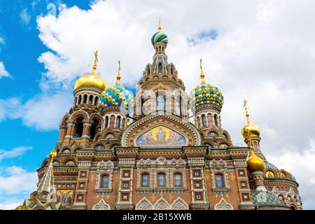 Chiesa del Salvatore sul sangue versato (Cattedrale della Resurrezione di Cristo) a San Pietroburgo, Russia. E' un punto di riferimento architettonico del centro Foto Stock